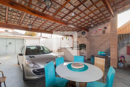 Casa à venda com 725m², 2 quartos e 3 vagasGaragem 