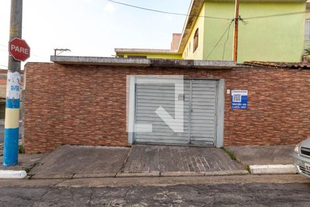 Casa à venda com 725m², 2 quartos e 3 vagasFachada com a Plaquinha Instalada 