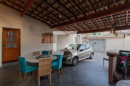 Casa à venda com 725m², 2 quartos e 3 vagasGaragem 
