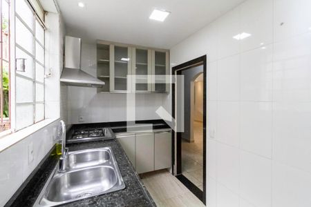 Casa à venda com 150m², 3 quartos e 2 vagasCozinha