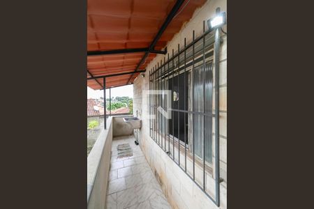 Casa à venda com 150m², 3 quartos e 2 vagasÁrea de serviço