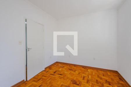 Quarto 1 de casa para alugar com 2 quartos, 125m² em Jardim das Bandeiras, São Paulo
