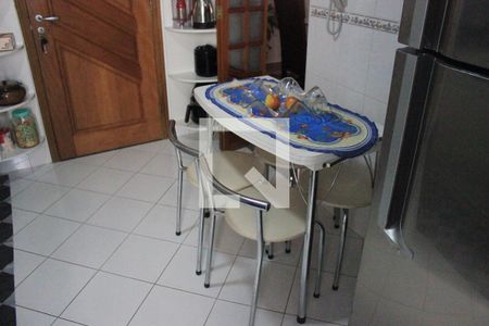 Apartamento à venda com 101m², 3 quartos e 1 vagaCozinha