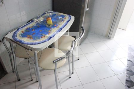 Apartamento à venda com 101m², 3 quartos e 1 vagaCozinha