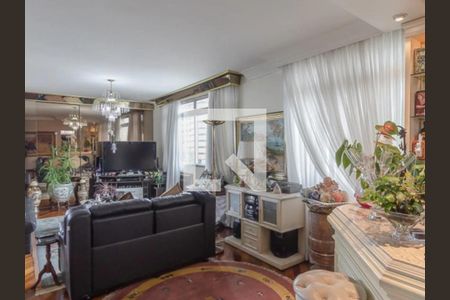 Apartamento à venda com 220m², 4 quartos e 2 vagas Apartamento à venda com 220m², 4 quartos e 2 vagasFoto 02