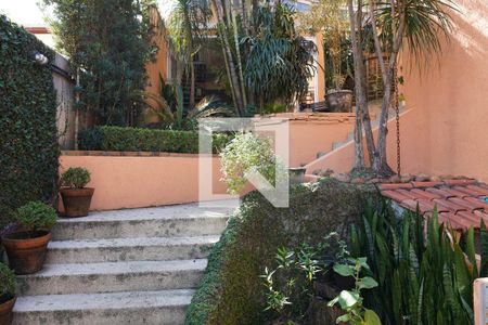 Casa à venda com 500m², 5 quartos e 5 vagasQuintal