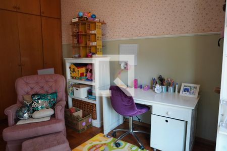 Casa à venda com 500m², 5 quartos e 5 vagasQuarto 3