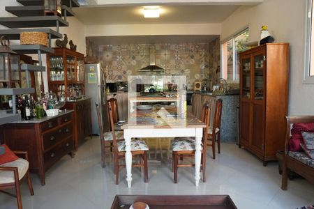 Casa à venda com 500m², 5 quartos e 5 vagasCozinha