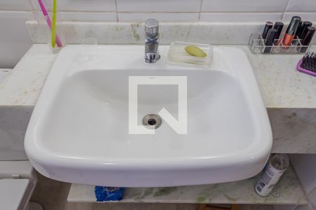 Casa à venda com 378m², 5 quartos e 2 vagasBanheiro da Suíte 2