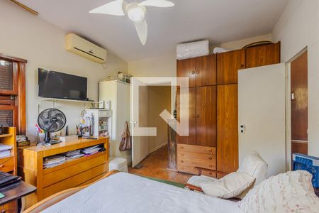 Casa à venda com 378m², 5 quartos e 2 vagasSuíte 2