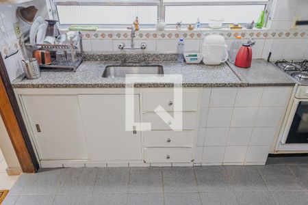 Casa à venda com 378m², 5 quartos e 2 vagasCozinha
