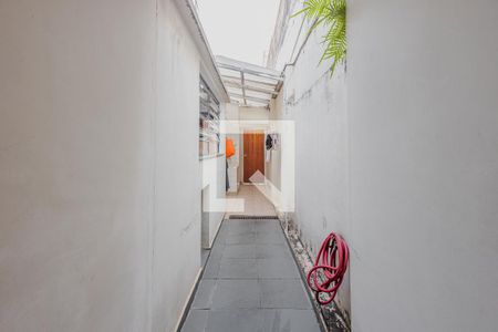 Casa à venda com 378m², 5 quartos e 2 vagasCorredor