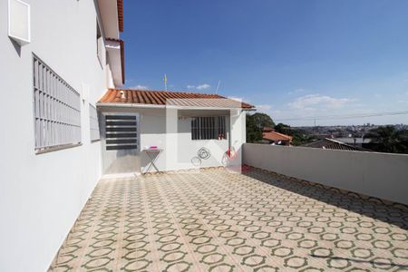Casa à venda com 499m², 4 quartos e 6 vagas Casa à venda com 499m², 4 quartos e 6 vagasÁrea Externa