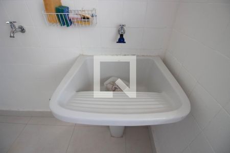 Casa à venda com 499m², 4 quartos e 6 vagas Casa à venda com 499m², 4 quartos e 6 vagasÁrea de Serviço