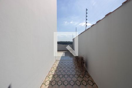 Casa à venda com 499m², 4 quartos e 6 vagas Casa à venda com 499m², 4 quartos e 6 vagasÁrea Externa