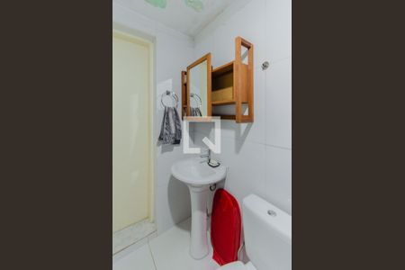 Casa à venda com 300m², 5 quartos e 1 vaga Casa à venda com 300m², 5 quartos e 1 vagaBanheiro da Suíte 4