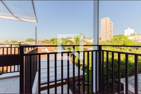 Casa à venda com 300m², 5 quartos e 1 vaga Casa à venda com 300m², 5 quartos e 1 vagaVaranda do Quarto