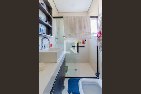 Casa à venda com 300m², 5 quartos e 1 vaga Casa à venda com 300m², 5 quartos e 1 vagaBanheiro