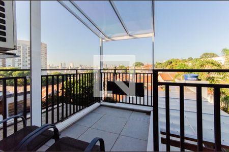 Casa à venda com 300m², 5 quartos e 1 vaga Casa à venda com 300m², 5 quartos e 1 vagaVaranda do Quarto