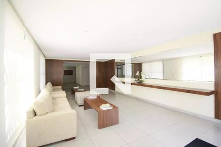 Apartamento à venda com 74m², 2 quartos e 1 vaga Apartamento à venda com 74m², 2 quartos e 1 vagaHall social