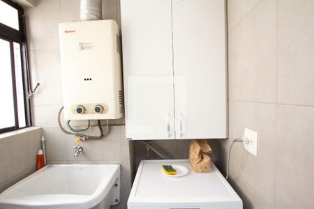 Apartamento à venda com 74m², 2 quartos e 1 vaga Apartamento à venda com 74m², 2 quartos e 1 vagaÁrea de Serviço