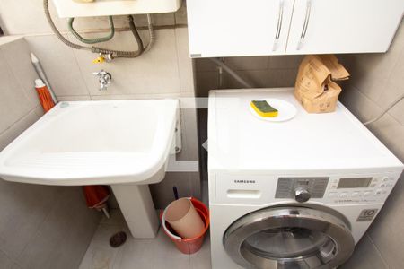 Apartamento à venda com 74m², 2 quartos e 1 vaga Apartamento à venda com 74m², 2 quartos e 1 vagaÁrea de Serviço