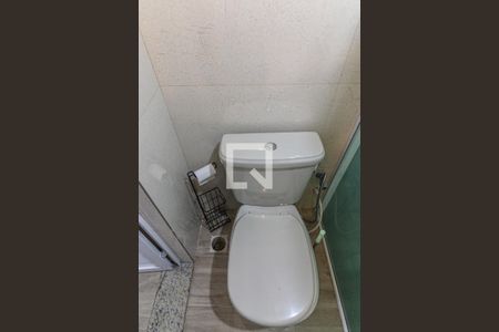 Casa à venda com 350m², 4 quartos e 2 vagas Casa à venda com 350m², 4 quartos e 2 vagasSuíte 2 - Banheiro