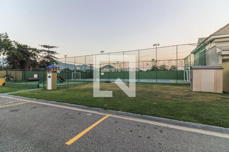 Casa à venda com 350m², 4 quartos e 2 vagas Casa à venda com 350m², 4 quartos e 2 vagasÁrea comum