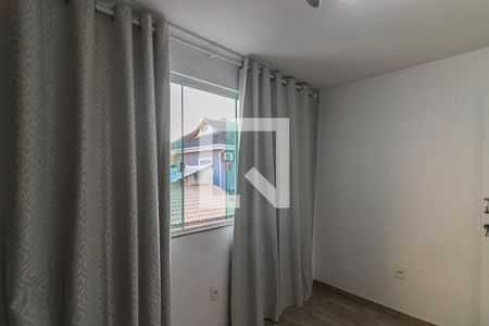 Casa à venda com 350m², 4 quartos e 2 vagas Casa à venda com 350m², 4 quartos e 2 vagasQuarto