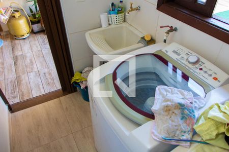 Casa à venda com 180m², 2 quartos e 4 vagas Casa à venda com 180m², 2 quartos e 4 vagasÁREA DE SERVIÇO