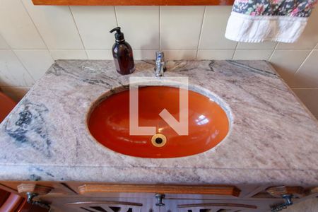 Casa à venda com 447m², 3 quartos e 11 vagasBanheiro 1