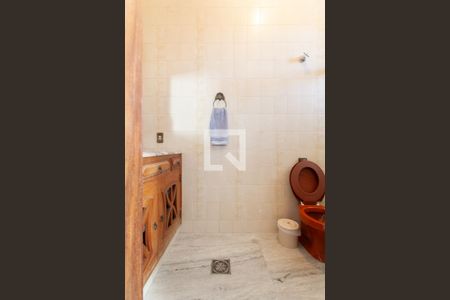 Casa à venda com 447m², 3 quartos e 11 vagasBanheiro da Suíte 3