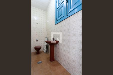 Casa à venda com 447m², 3 quartos e 11 vagasBanheiro 2