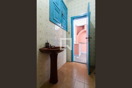 Casa à venda com 447m², 3 quartos e 11 vagasBanheiro 2