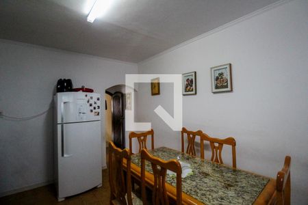 Casa à venda com 230m², 4 quartos e 2 vagas Casa à venda com 230m², 4 quartos e 2 vagasCozinha