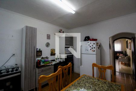 Casa à venda com 230m², 4 quartos e 2 vagas Casa à venda com 230m², 4 quartos e 2 vagasCozinha
