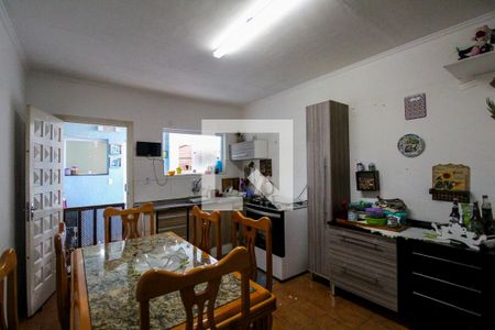 Casa à venda com 230m², 4 quartos e 2 vagas Casa à venda com 230m², 4 quartos e 2 vagasCozinha