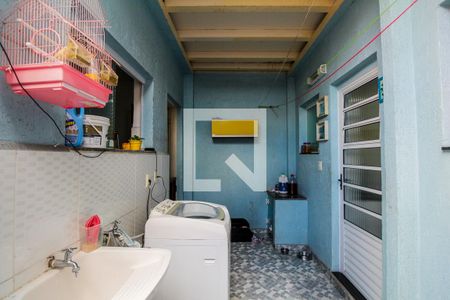 Casa à venda com 230m², 4 quartos e 2 vagas Casa à venda com 230m², 4 quartos e 2 vagasLavanderia