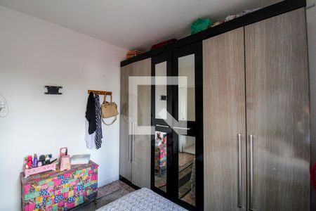 Casa à venda com 230m², 4 quartos e 2 vagas Casa à venda com 230m², 4 quartos e 2 vagasQuarto