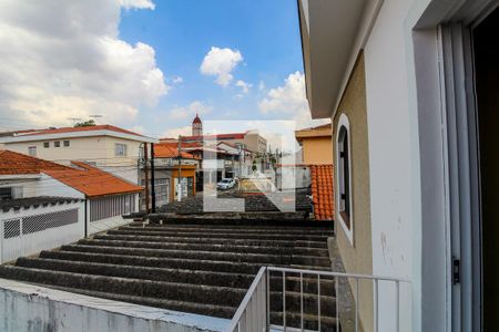 Casa à venda com 230m², 4 quartos e 2 vagas Casa à venda com 230m², 4 quartos e 2 vagasVaranda Quarto