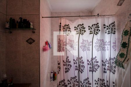 Casa à venda com 230m², 4 quartos e 2 vagas Casa à venda com 230m², 4 quartos e 2 vagasBanheiro