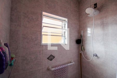 Casa à venda com 230m², 4 quartos e 2 vagas Casa à venda com 230m², 4 quartos e 2 vagasBanheiro