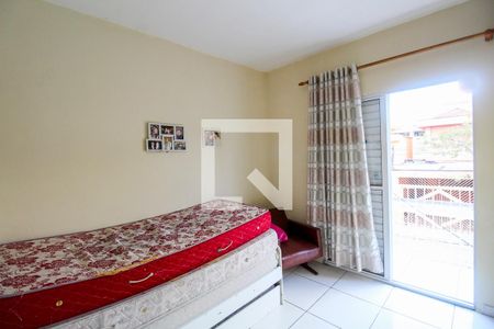 Casa à venda com 230m², 4 quartos e 2 vagas Casa à venda com 230m², 4 quartos e 2 vagasQuarto