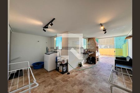 Apartamento à venda com 114m², 2 quartos e 1 vaga Apartamento à venda com 114m², 2 quartos e 1 vagaLavanderia