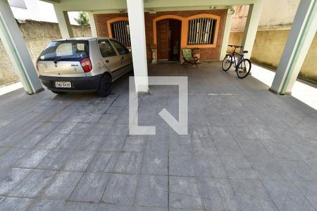 Casa à venda com 300m², 4 quartos e 4 vagasGaragem