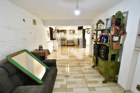 Casa à venda com 300m², 4 quartos e 4 vagasPorão