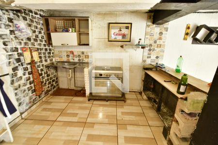 Casa à venda com 300m², 4 quartos e 4 vagasPorão