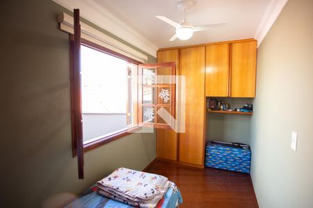 Casa à venda com 267m², 4 quartos e 4 vagas Casa à venda com 267m², 4 quartos e 4 vagasQUARTO 2