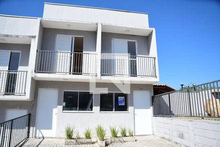 Casa de condomínio para alugar com 49m², 2 quartos e 1 vagaFachada