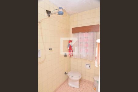 Casa à venda com 216m², 3 quartos e 4 vagasBanheiro de Serviço